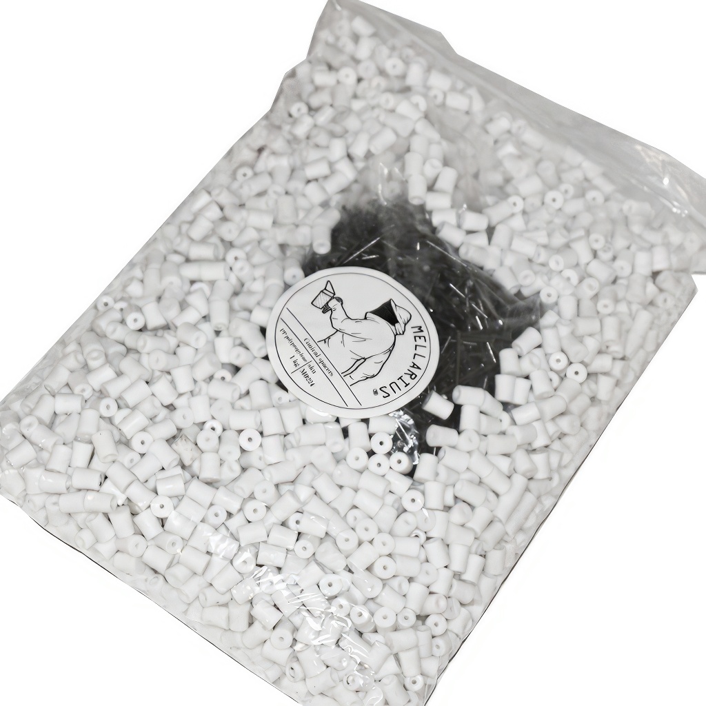 Kónické mezerníky s hřebíčky - 1 kg - Bílá